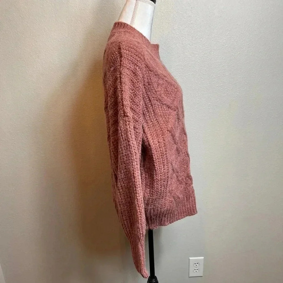 Wishlist Chunky Knit sweater. Thick, warm and cozy. 
Size: M/L - Picture 3 of 11